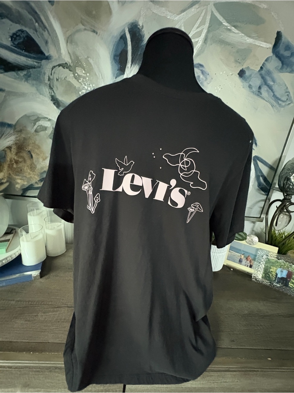 Levi's Black Tee with Pale Pink Logo and Line Art